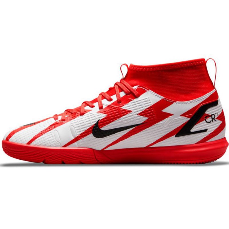 Nike Mercurial Superfly 8 Academy CR7 Ic Jr DB2676 600 chaussures de football multicolore blanche