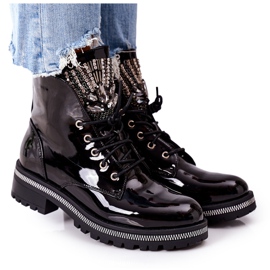 Ouvriers Chauds Laqués Avec Black Attention Cubic Zirconia noir