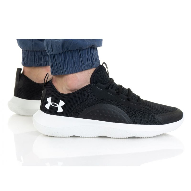 Under Armour Victory M 3023639-001 chaussures le noir