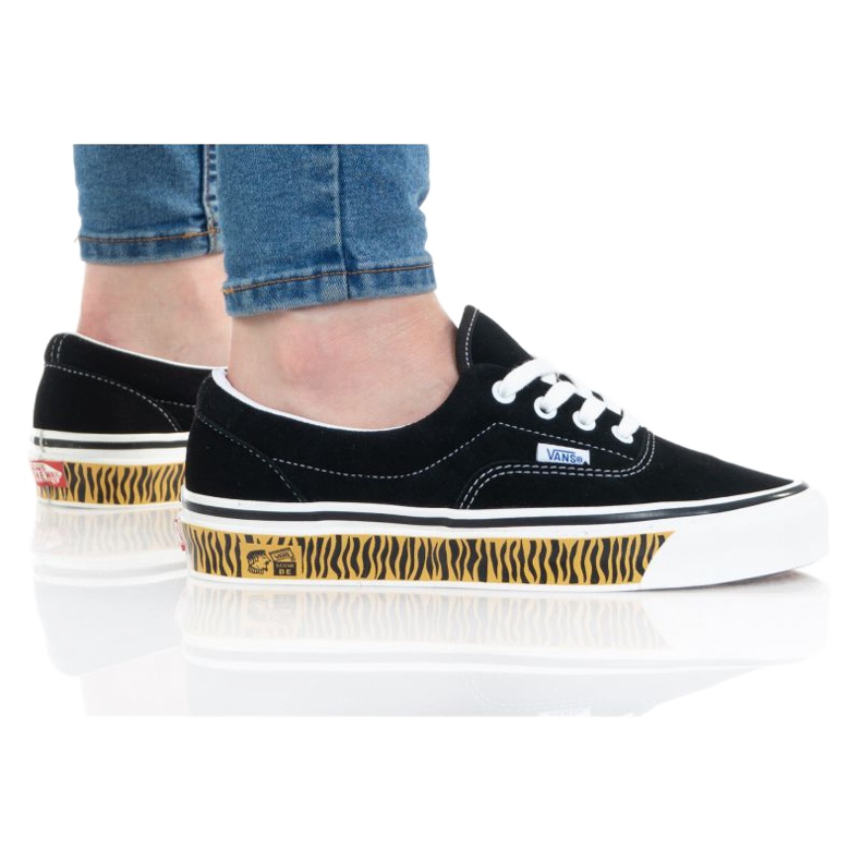 Chaussures Vans Era 95 Dx W VN0A2RR11UY1 le noir Chaussures Vans Era 95 Dx W VN0A2RR11UY1 le noir