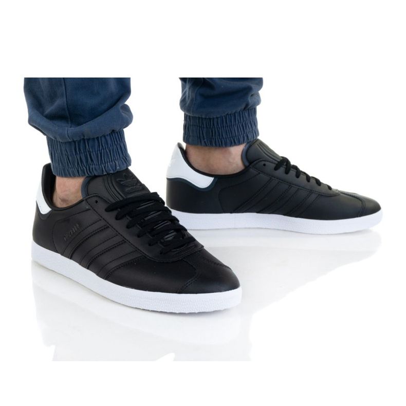 Chaussures Adidas Gazelle M FU9667 le noir Chaussures Adidas Gazelle M FU9667 le noir