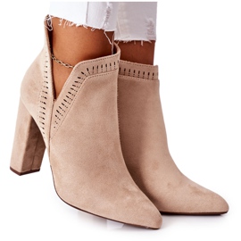 PS1 Bottes chaudes sur un bar beige Sally