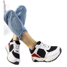 BM Baskets noires et blanches avec inserts Training colorés