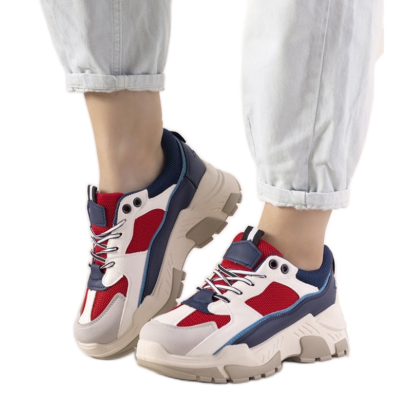 Baskets bleu marine sur semelle haute Omerta blanche