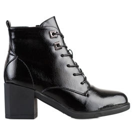 Filippo Bottines à lacets sur un poteau le noir