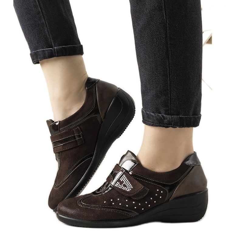 Richelieu marron sur le compensé Merante brun Richelieu marron sur le compensé Merante brun