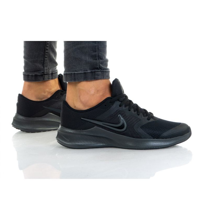 Chaussures Nike Downshifter 11 (GS) W CZ3949-002 le noir Chaussures Nike Downshifter 11 (GS) W CZ3949-002 le noir