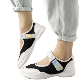 Baskets noires et blanches avec empiècement holographique Melania le noir Baskets noires et blanches avec empiècement holographique Melania le noir