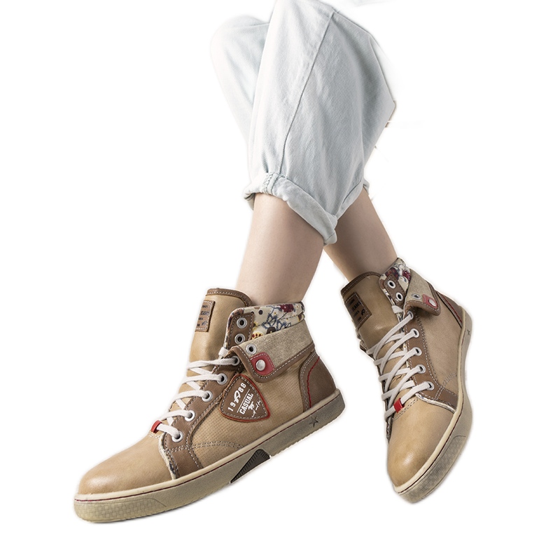 Baskets montantes beiges pour femmes de Niente Baskets montantes beiges pour femmes de Niente