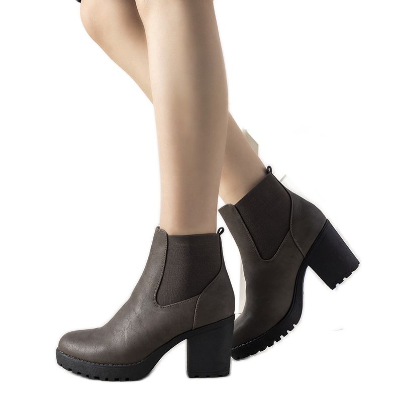 Bottines marron sur le post Brooke brun