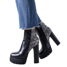 Bottines noires au motif peau de serpent Nudago le noir