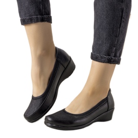 Chaussures noires sur semelle épaisse Vontare