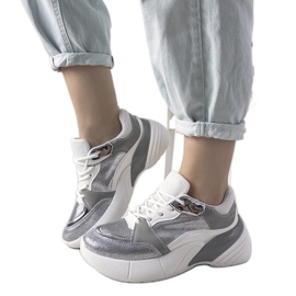 Baskets argentées sur semelle haute blanc