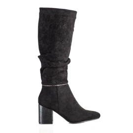 M.Daszyński Bottes élégantes sur un poteau le noir M.Daszyński Bottes élégantes sur un poteau le noir