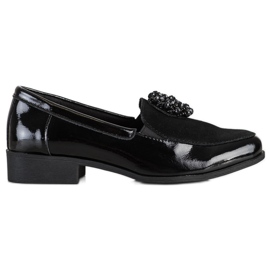 Filippo Chaussures en cuir avec un ornement noir