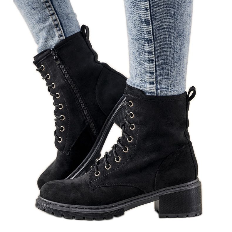 Doit avoir des bottes noires pour femmes le noir