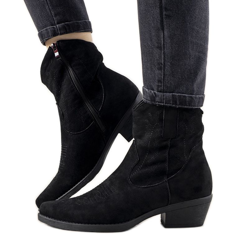 Boots femme noires à l'accent cowboy Tello Cruz le noir Boots femme noires à l'accent cowboy Tello Cruz le noir