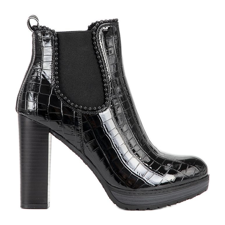 Bottines noires classiques sur le poteau Moment le noir