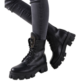 Trappeurs noirs avec langue romaine décorative