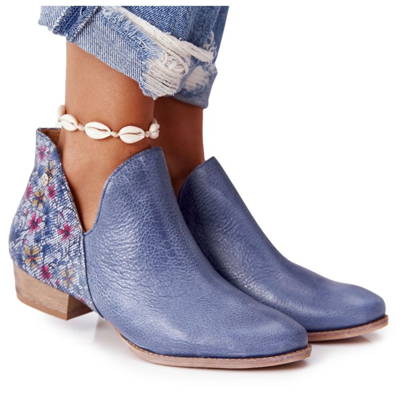 Bottines Maciejka En Cuir Bleu Marine Avec Fleurs 04091-64 Bottines Maciejka En Cuir Bleu Marine Avec Fleurs 04091-64