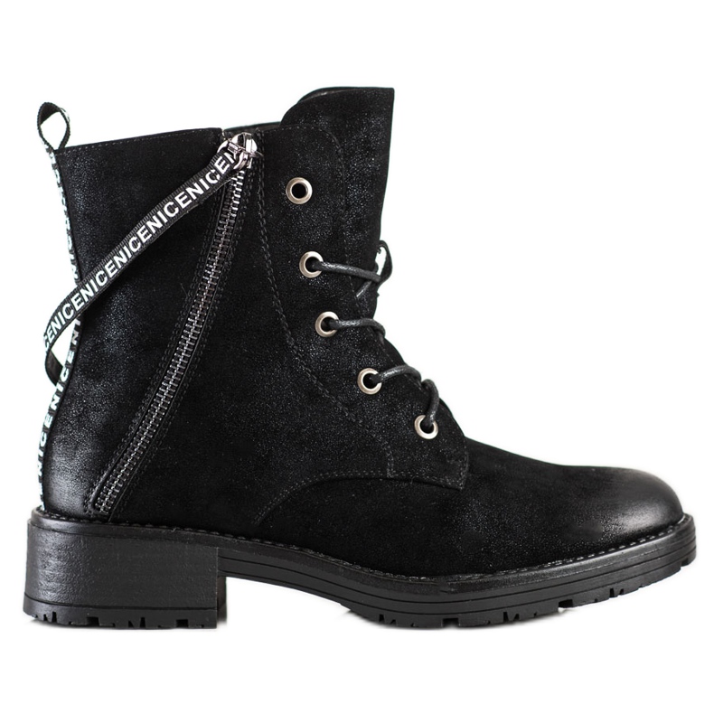 Bottes avec une ceinture Vinceza décorative le noir