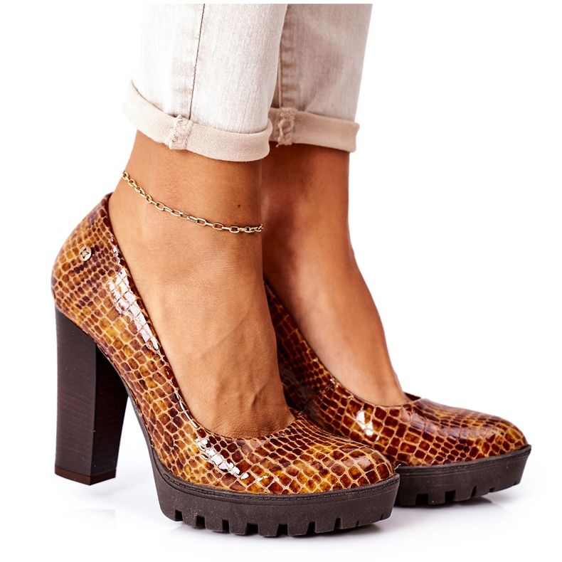 Escarpins En Cuir Sur Une Barre Maciejka 02629-50 Minerai Laqué brun