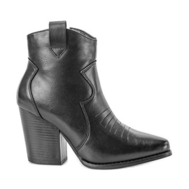 Bottes noires sur le poste Forte le noir Bottes noires sur le poste Forte le noir