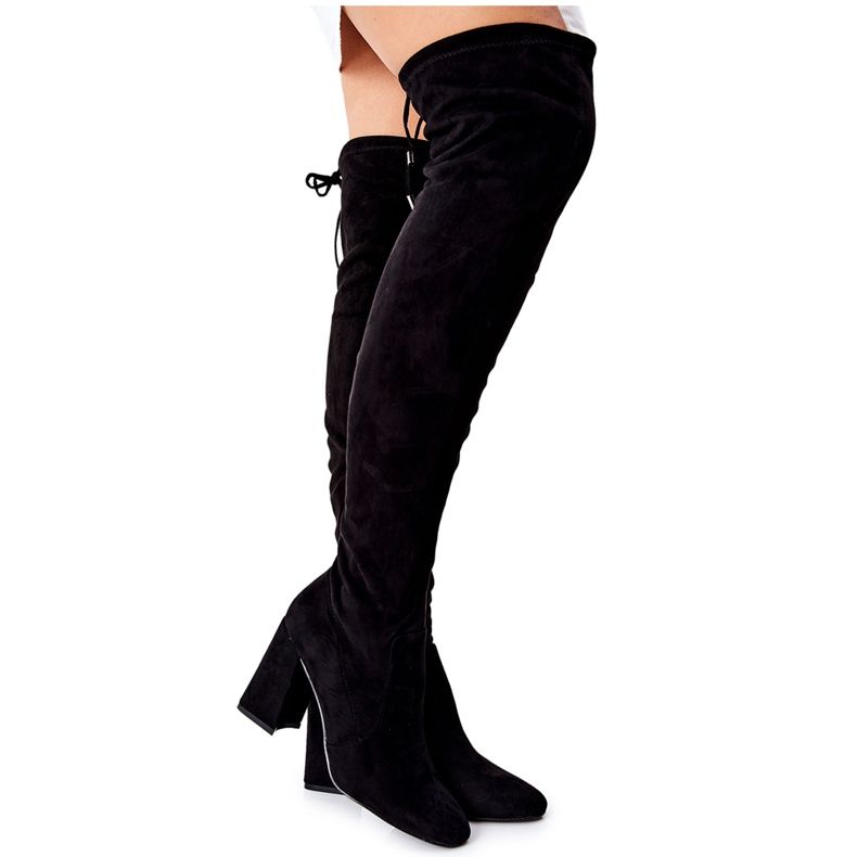 PG1 Bottes Agaloa en daim noir sur une barre le noir