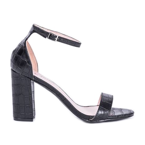 Sandales noires sur le poteau Millo le noir Sandales noires sur le poteau Millo le noir