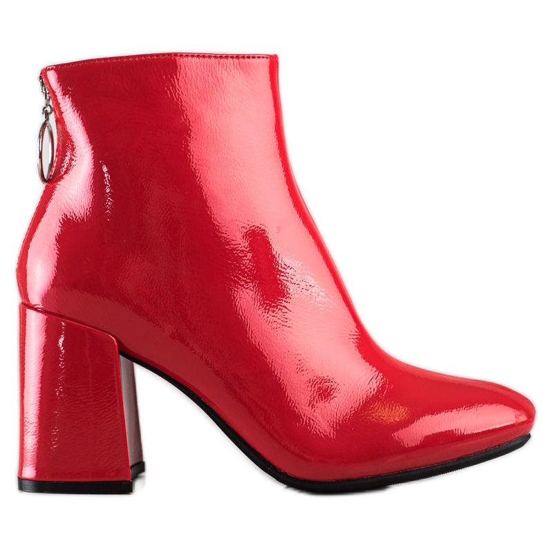 Lucky Shoes Bottines laquées sur le montant rouge
