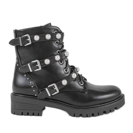 Ouvriers Gama embellis de noir le noir