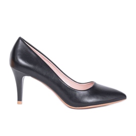 Escarpins noirs sur un talon bas de Polly le noir