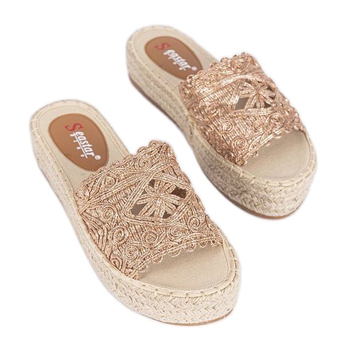 Chaussons roses sur la plateforme Sudden Draft Chaussons roses sur la plateforme Sudden Draft