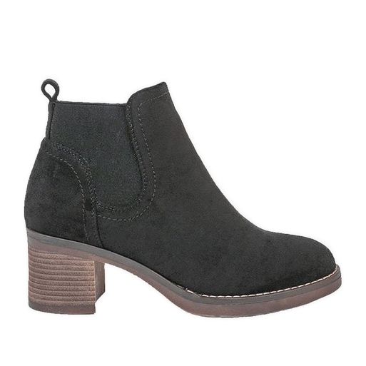 Bottines noires sur le post Hanah le noir