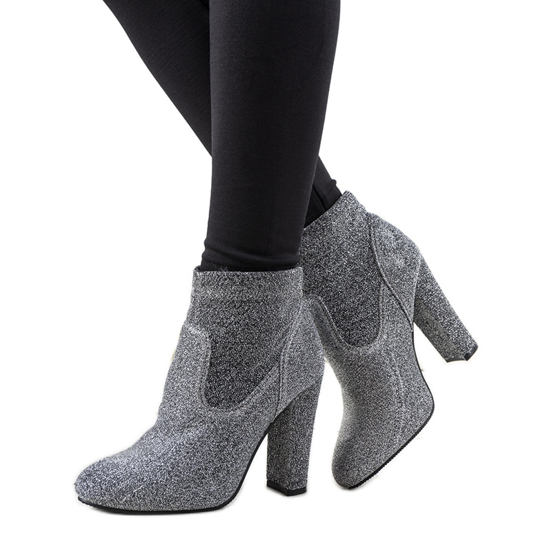 Bottines argentées brillantes sur le poteau Birgit