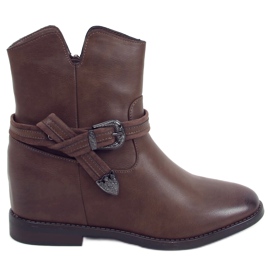 Bottes marron sur un coin caché HQ239 brun