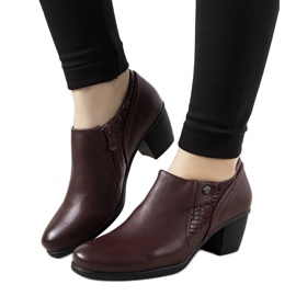 Les brogues marrons au poste de Stefanie rouge multicolore