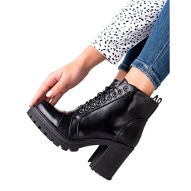 Sweet Shoes Bottes confortables sur un poteau noir