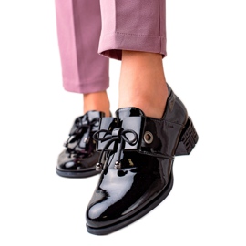 Chaussures noires élégantes de Sergio Leone