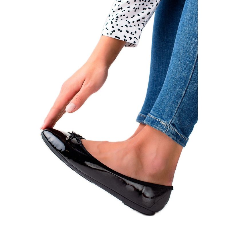 Renda Ballerines classiques laquées le noir