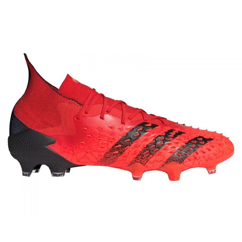 Chaussures de foot Adidas Predator Freak.1 Fg M FY6256 rouge rouge