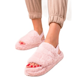 TRENDI Chaussons roses sur une gomme TRENDI Chaussons roses sur une gomme