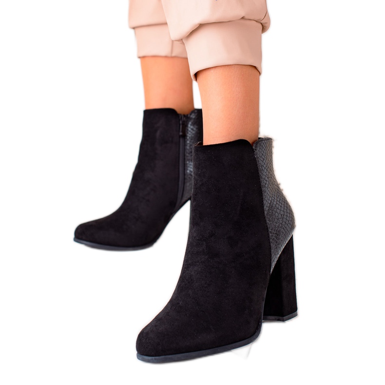 Janessa Bottes noires élégantes sur un poteau le noir Janessa Bottes noires élégantes sur un poteau le noir