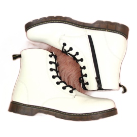 Bottes laquées isolées Miss E Jr EVE251B blanc