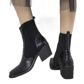 Boots noires ornées de clous Camus