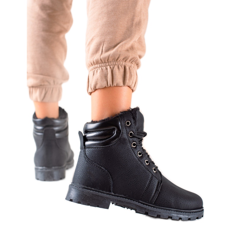 TRENDI Trappeurs noirs avec réchauffement le noir TRENDI Trappeurs noirs avec réchauffement le noir