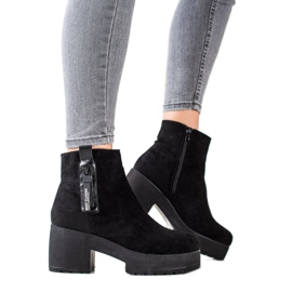 Ideal Shoes Bottes à la mode sur la plate-forme le noir