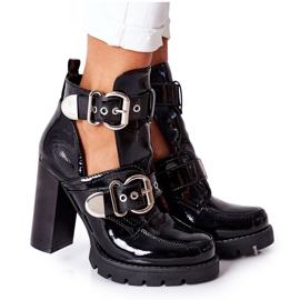 Boots On a Post Boucle Bramshall laquée noire le noir