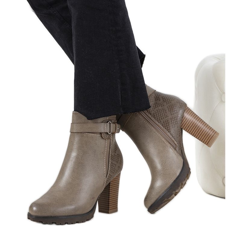 Bottines marron sur le post Heredia brun kaki Bottines marron sur le post Heredia brun kaki