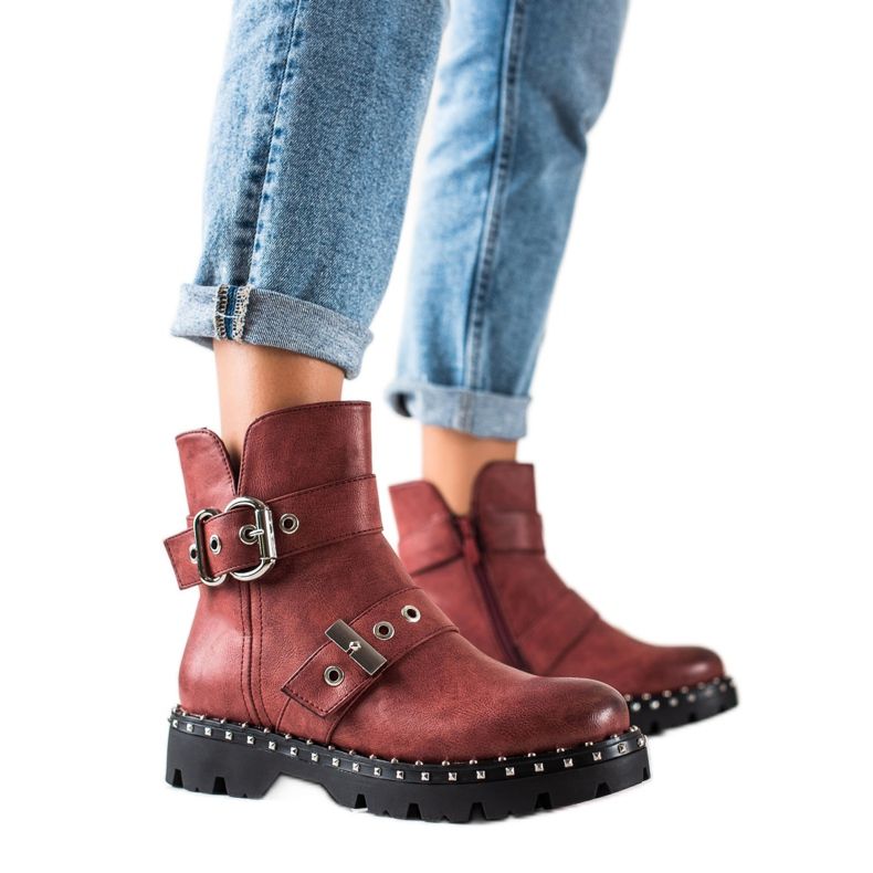 Janessa Travailleurs avec Jet rouge